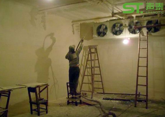 吸音喷涂现场施工【视频】