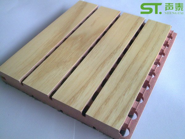 28/4槽木吸音板介绍