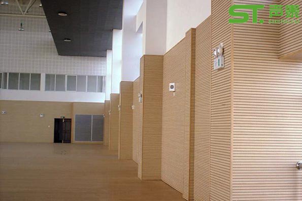 体育馆墙面吸音板