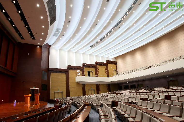 会议中心室内混响时间怎么处理