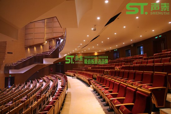 槽木吸音板安装效果图