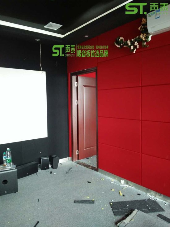 广州某私人定制影院吸音板现场安装效果图