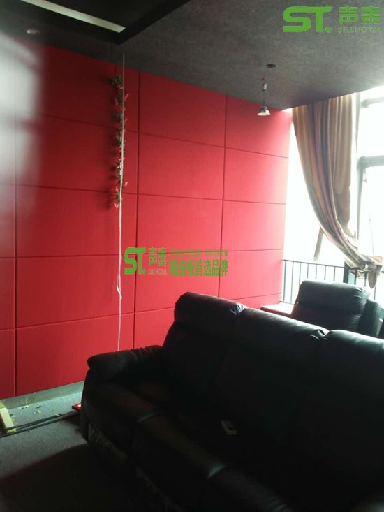 广州某私人定制影院吸音板现场安装效果图